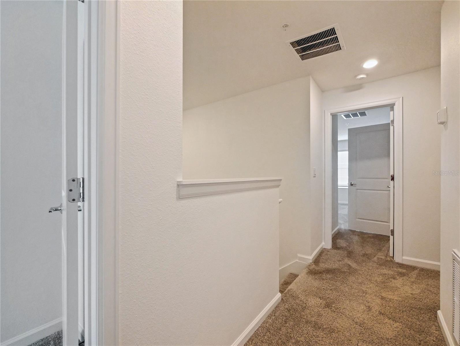CRYSTAL CRK/ORLANDO PH 8 - Residential Lease