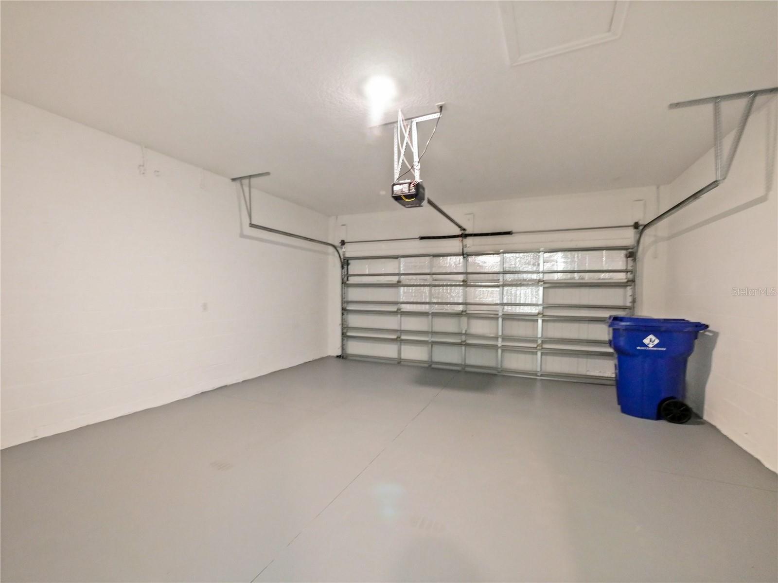 CRYSTAL CRK/ORLANDO PH 8 - Residential Lease