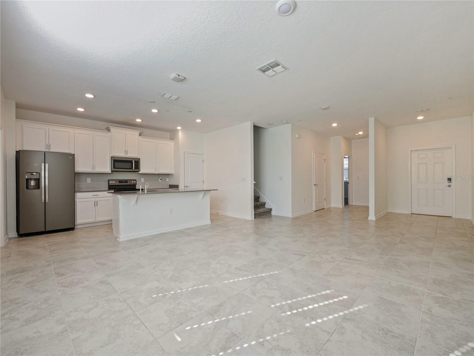 CRYSTAL CRK/ORLANDO PH 8 - Residential Lease
