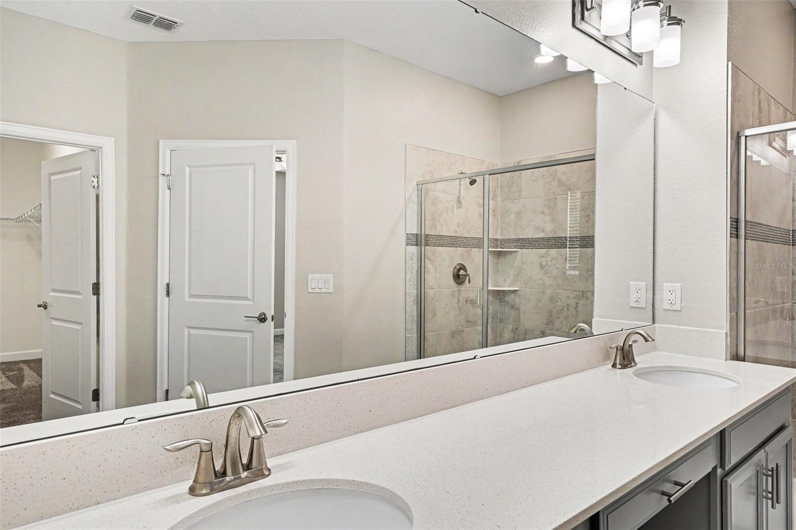 DRAYTON-PRESTON WOODS/PROVIDEN - Residential