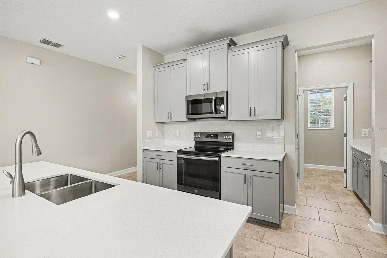 DRAYTON-PRESTON WOODS/PROVIDEN - Residential