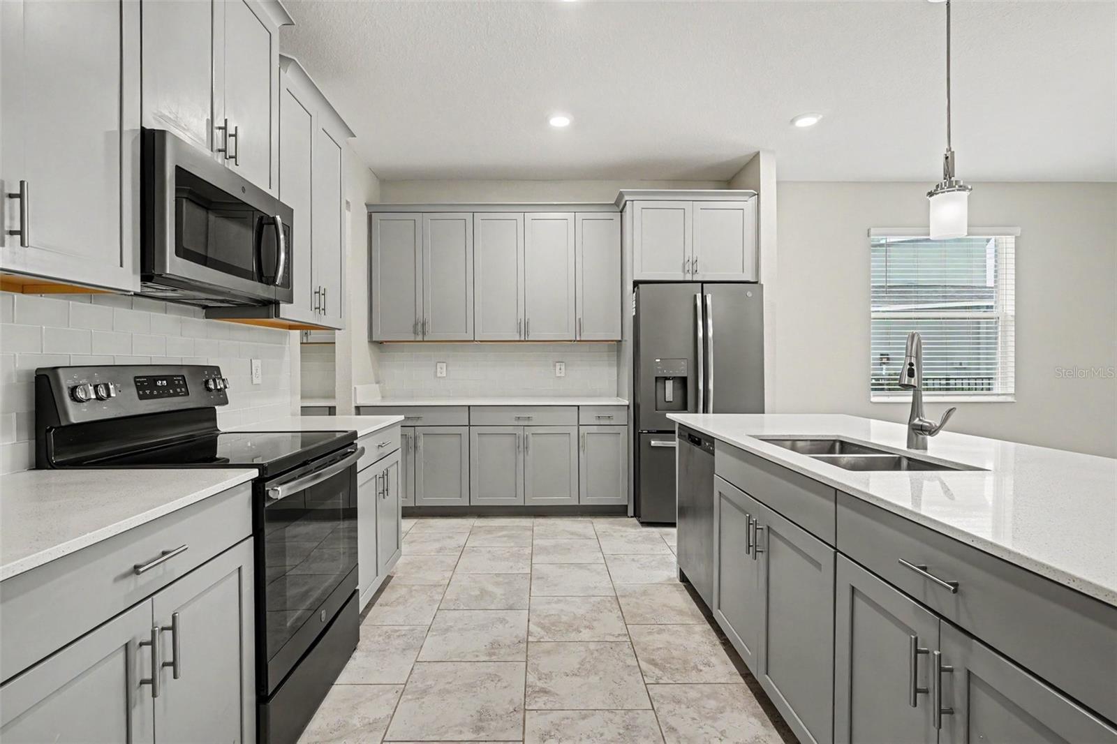 DRAYTON-PRESTON WOODS/PROVIDEN - Residential
