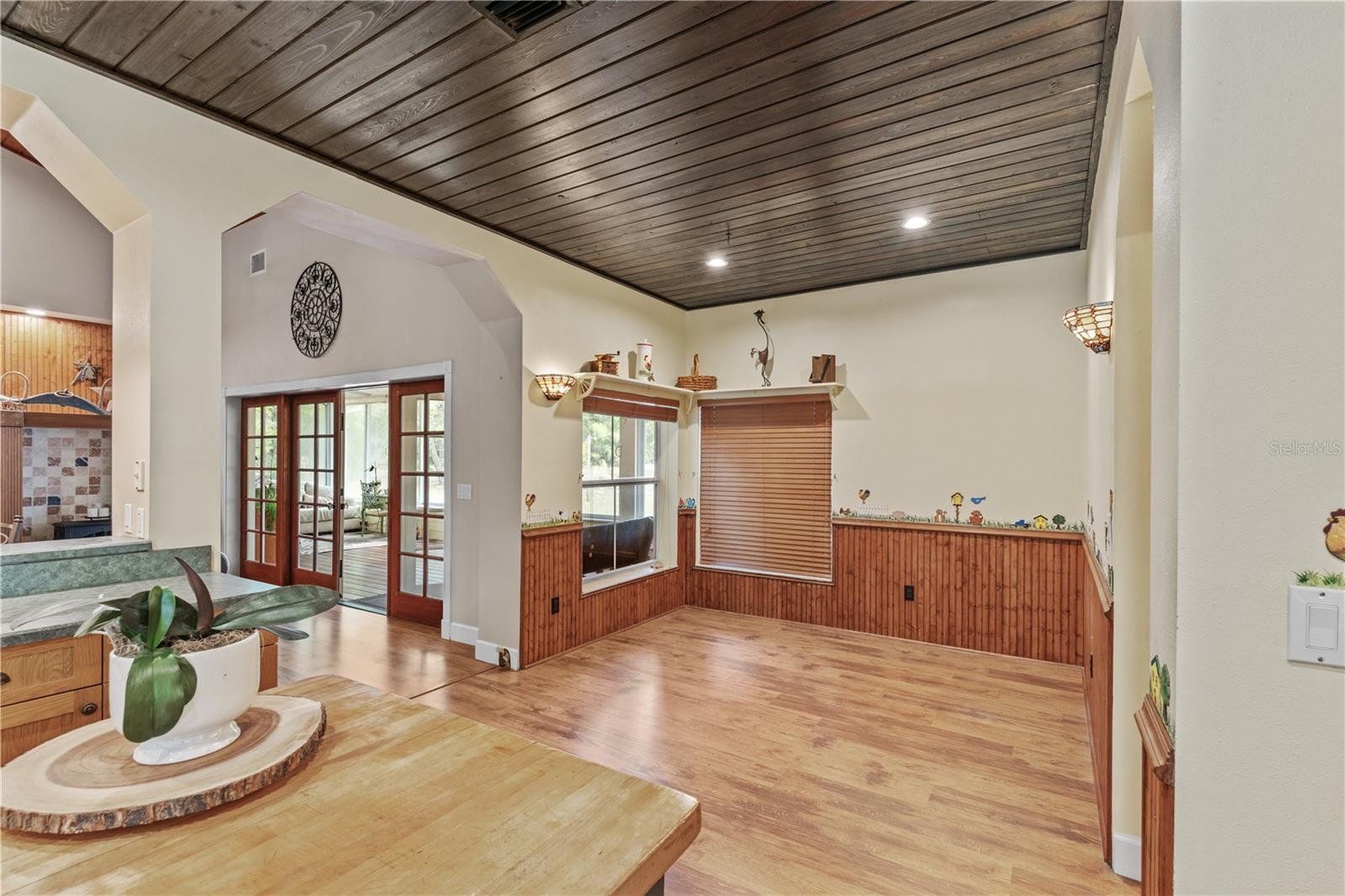 FLORIDA GROVES COMPANYS FIRST ADD TO BLACK HAMMOCK - Residential