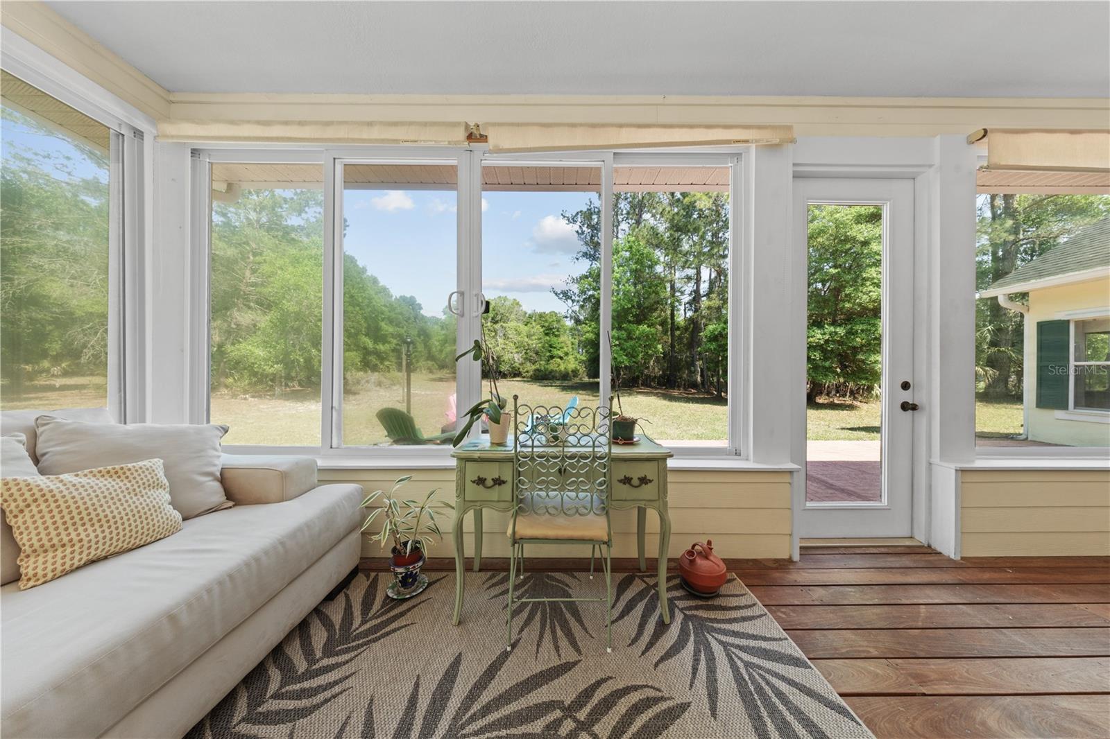 FLORIDA GROVES COMPANYS FIRST ADD TO BLACK HAMMOCK - Residential