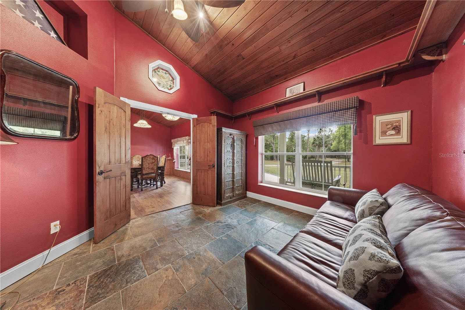 FLORIDA GROVES COMPANYS FIRST ADD TO BLACK HAMMOCK - Residential