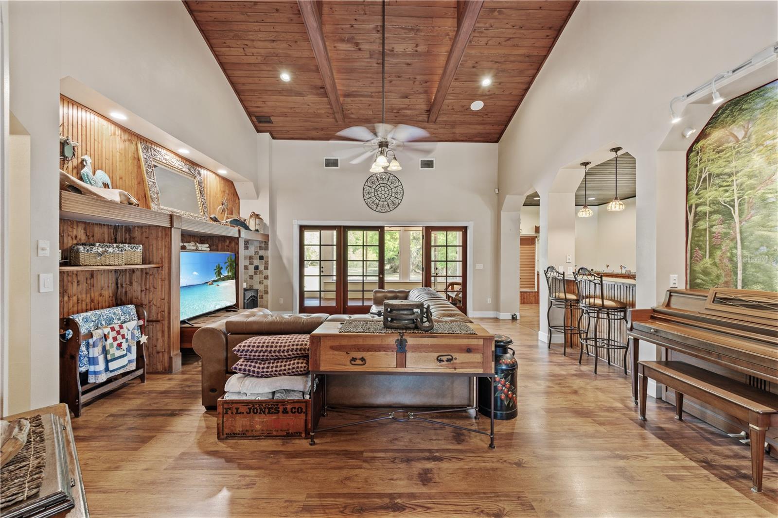 FLORIDA GROVES COMPANYS FIRST ADD TO BLACK HAMMOCK - Residential