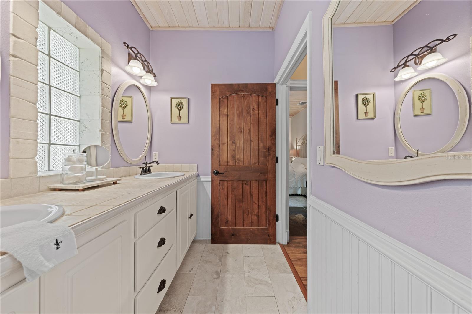 FLORIDA GROVES COMPANYS FIRST ADD TO BLACK HAMMOCK - Residential