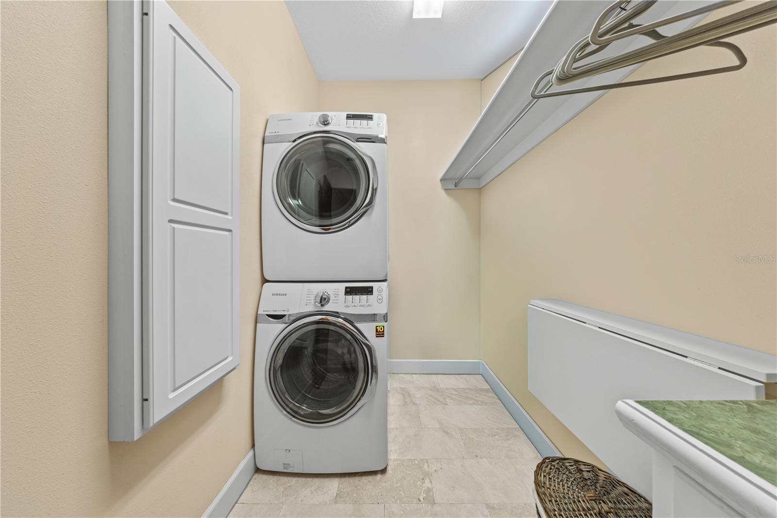 FLORIDA GROVES COMPANYS FIRST ADD TO BLACK HAMMOCK - Residential