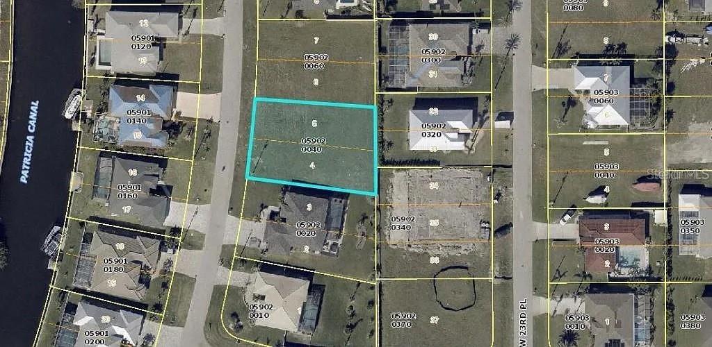 Beautiful building lot in great neighborhood! Drive by!