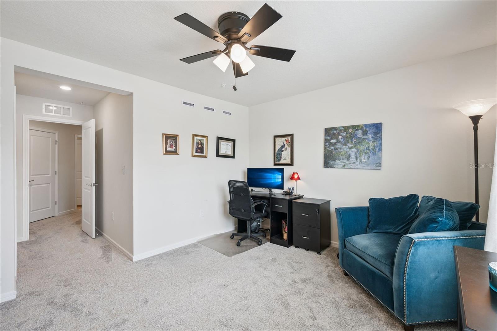 GRAYSON SQUARE - Residential