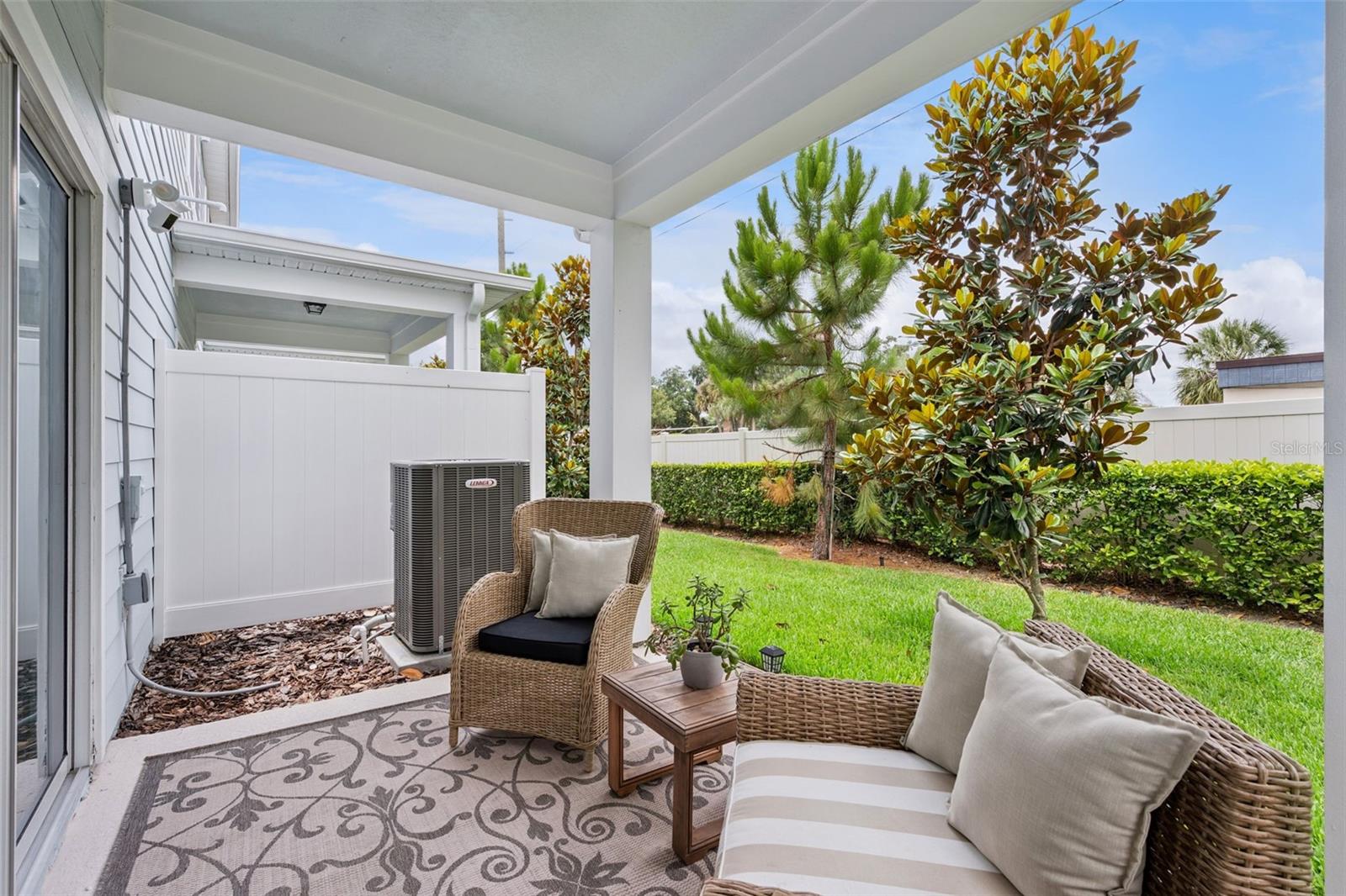 GRAYSON SQUARE - Residential