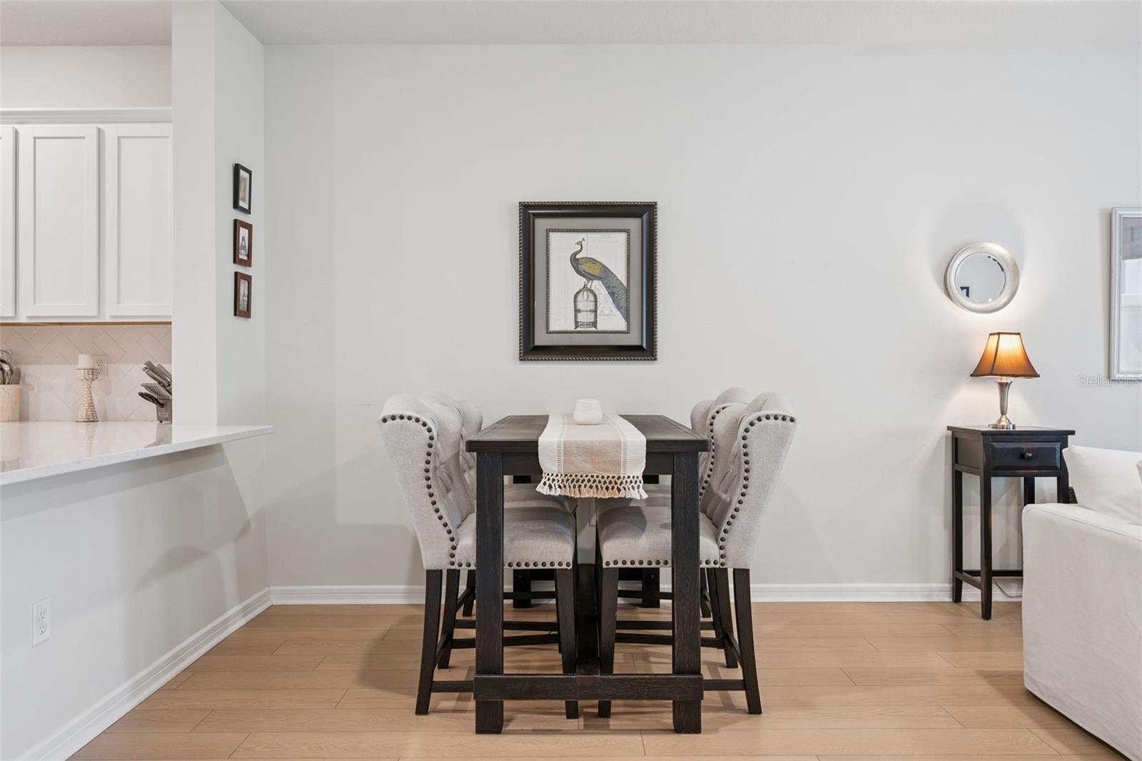 GRAYSON SQUARE - Residential