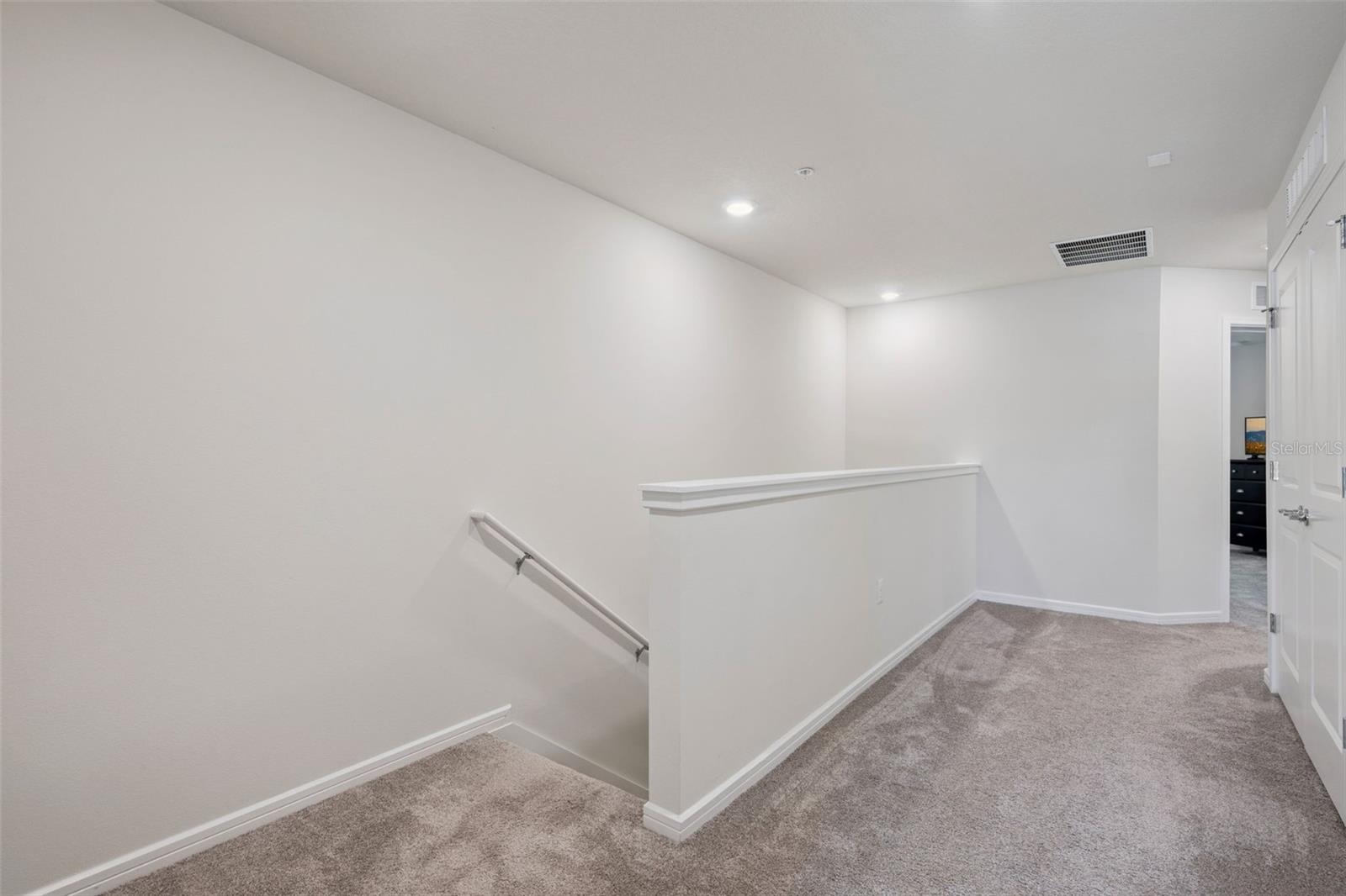 GRAYSON SQUARE - Residential
