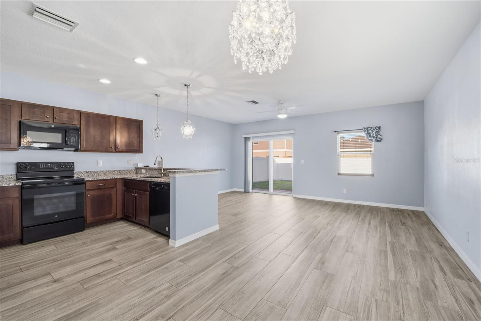 CORTEZ LANDINGS - Residential