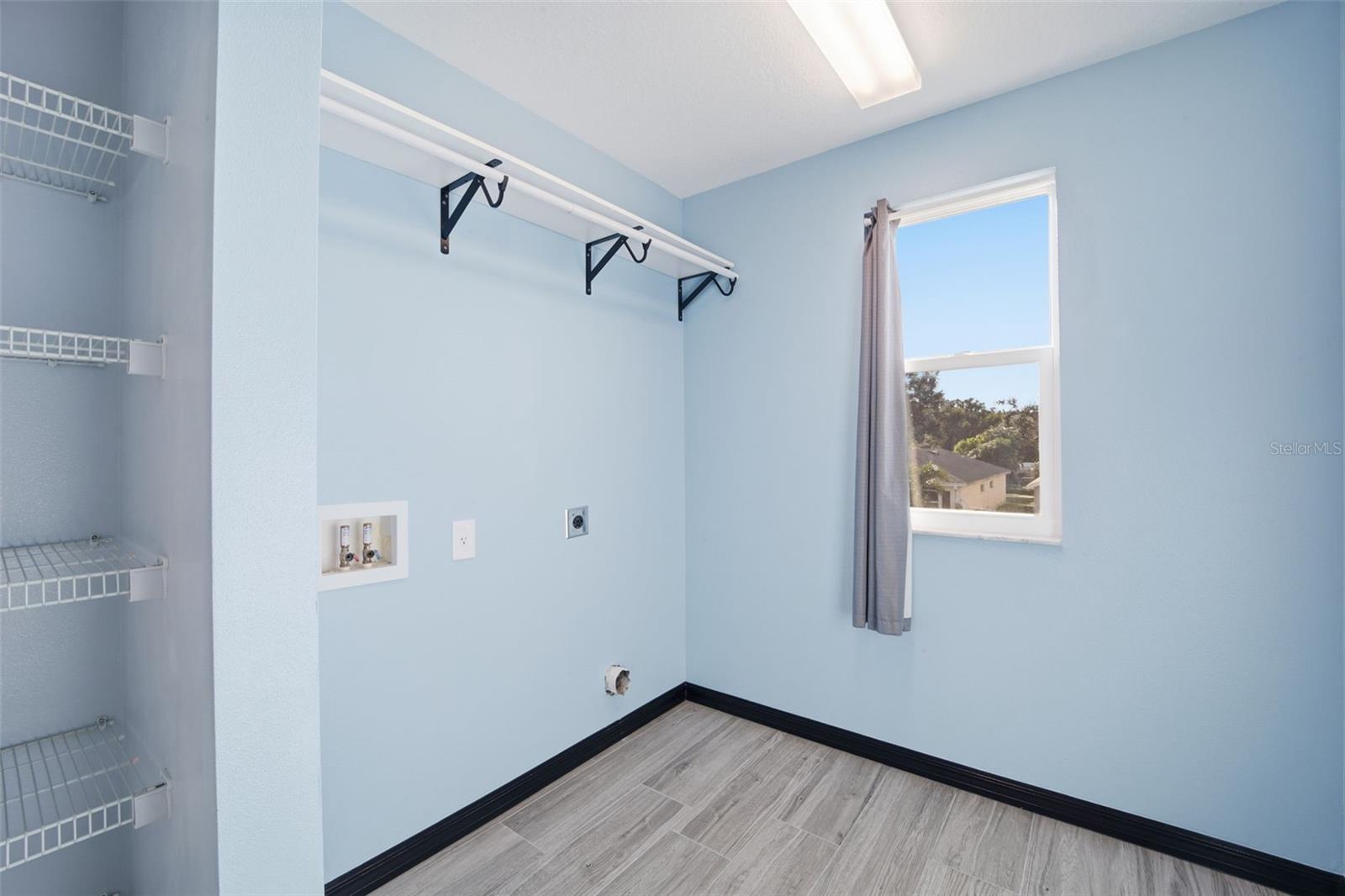 CORTEZ LANDINGS - Residential