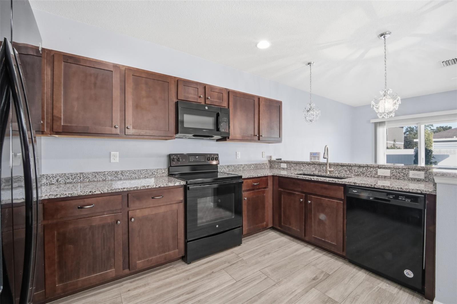 CORTEZ LANDINGS - Residential