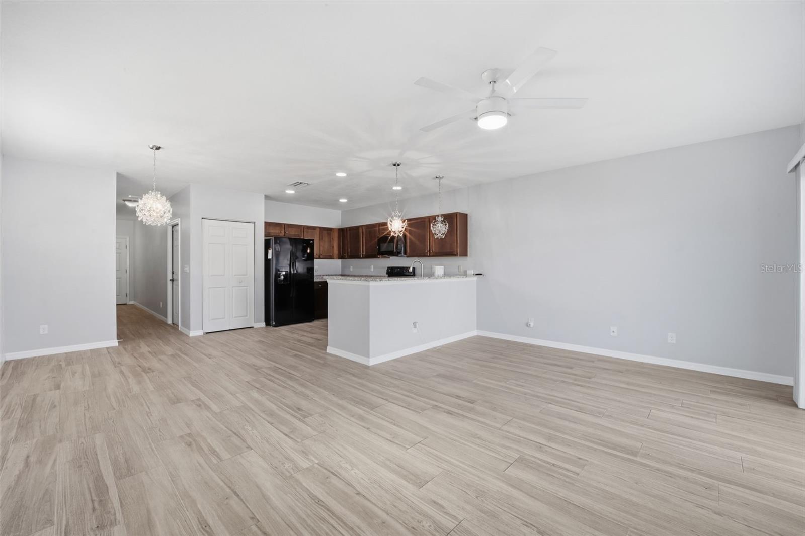 CORTEZ LANDINGS - Residential