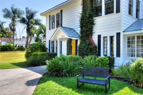 A home in LAKELAND