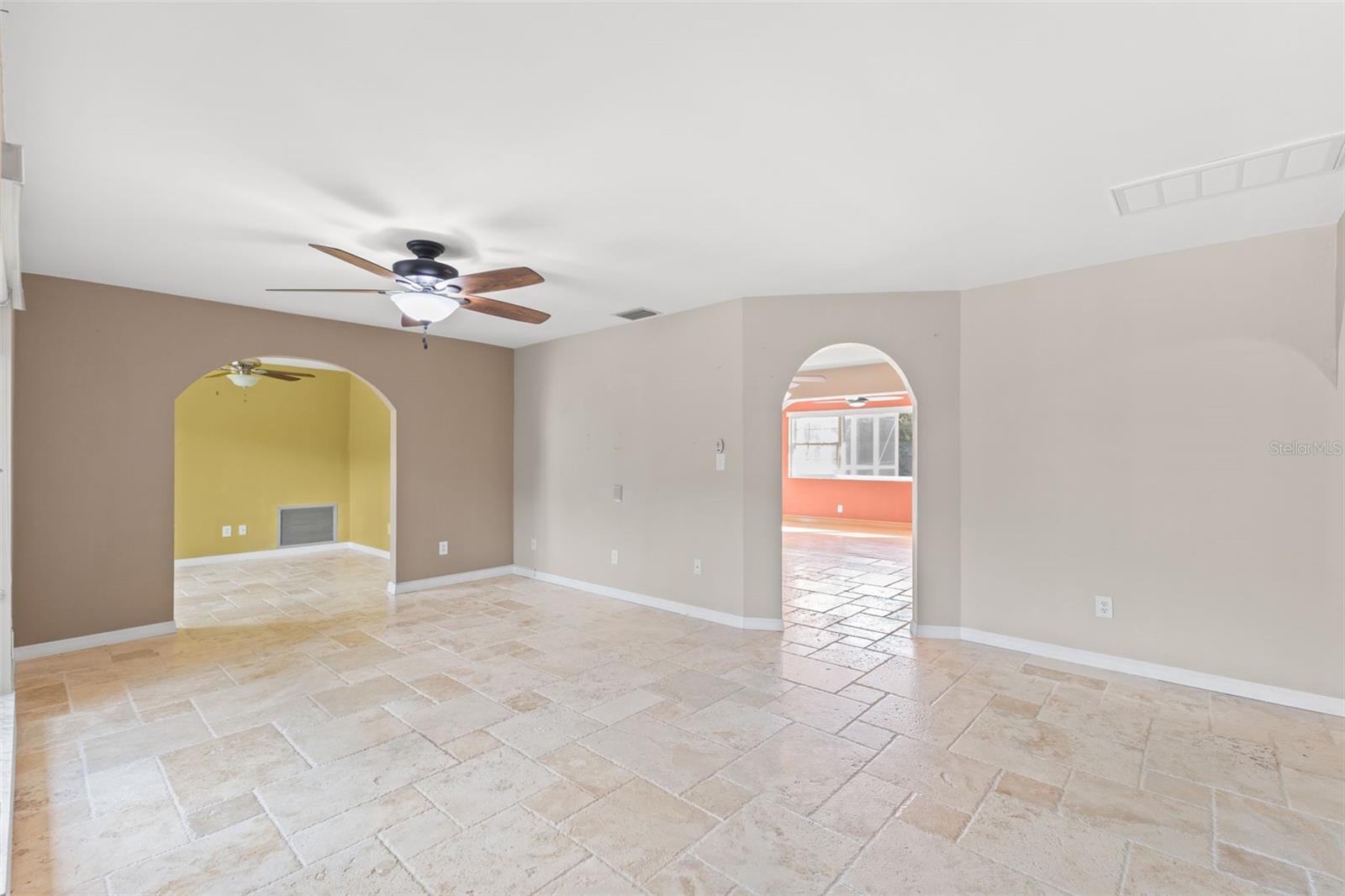 DEL ORO HEIGHTS - Residential