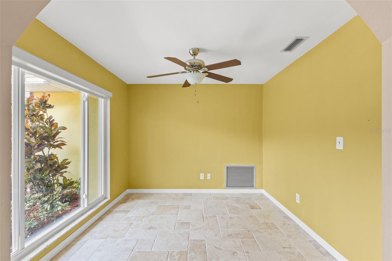 DEL ORO HEIGHTS - Residential