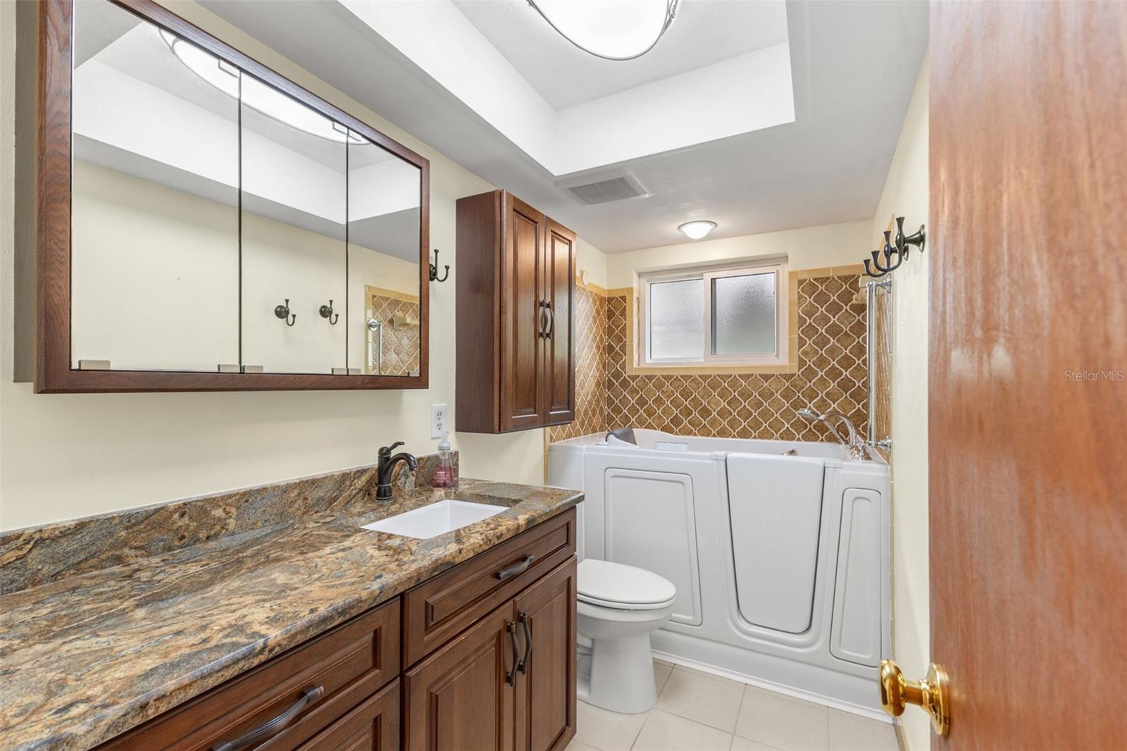 DEL ORO HEIGHTS - Residential