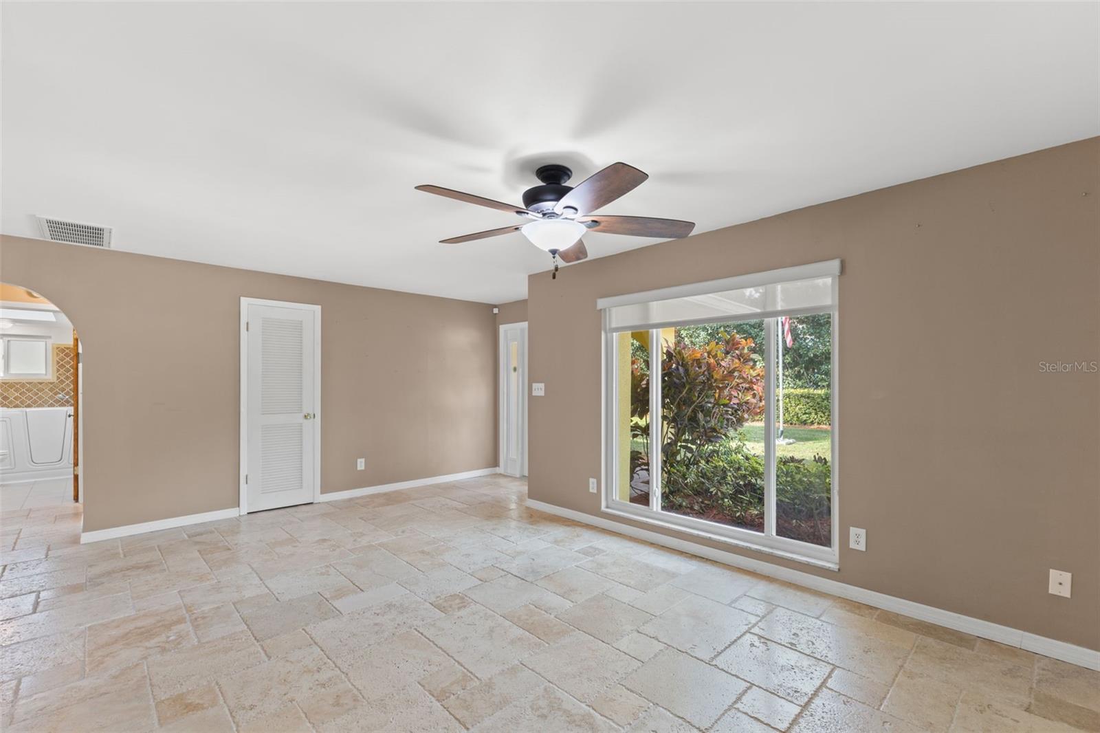 DEL ORO HEIGHTS - Residential