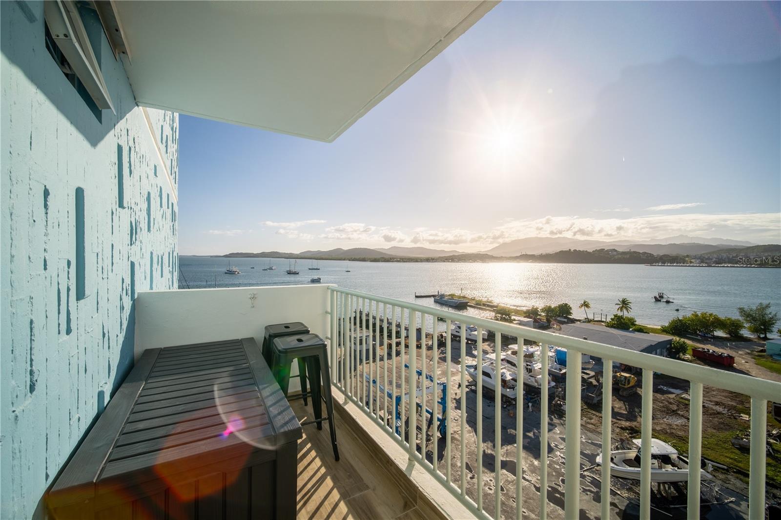 COND ISLETA MARINA - Residential