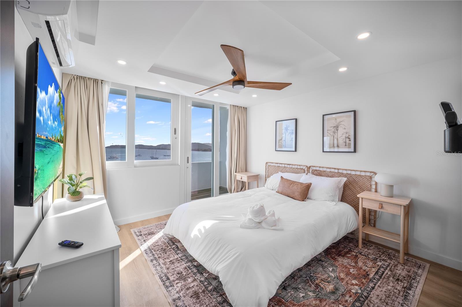 COND ISLETA MARINA - Residential