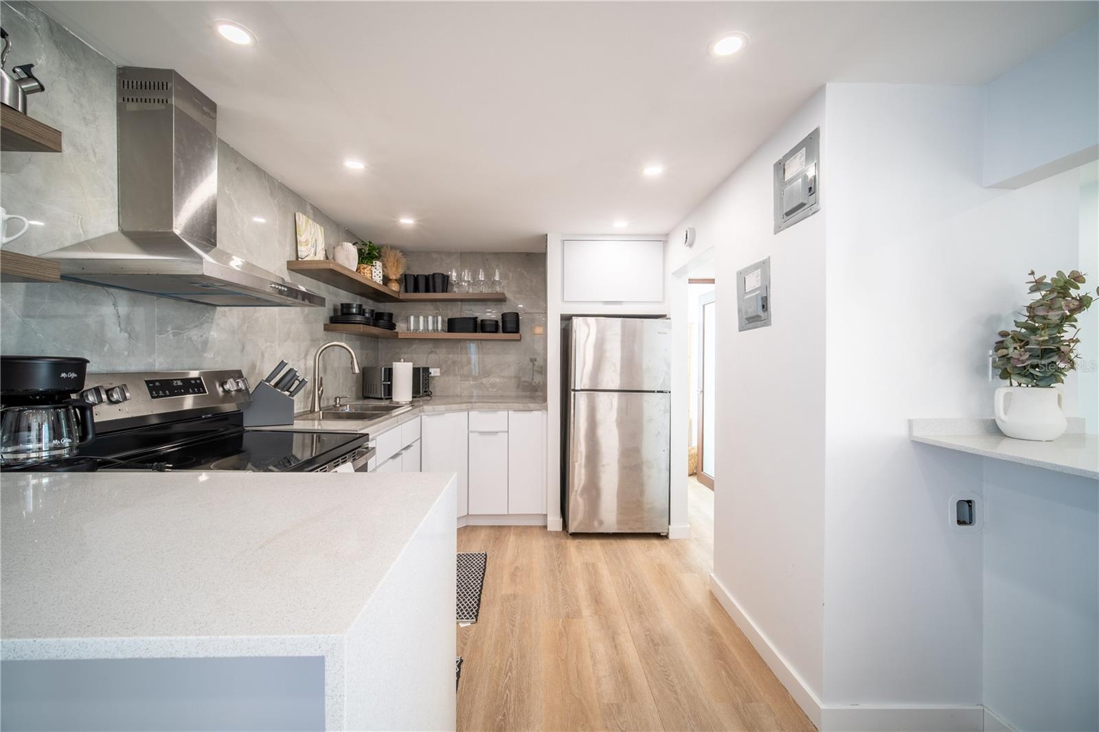 COND ISLETA MARINA - Residential