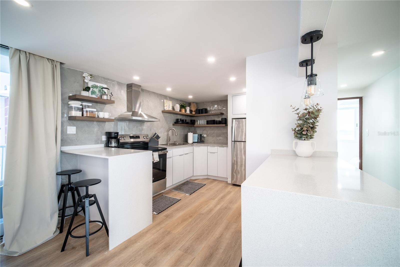 COND ISLETA MARINA - Residential