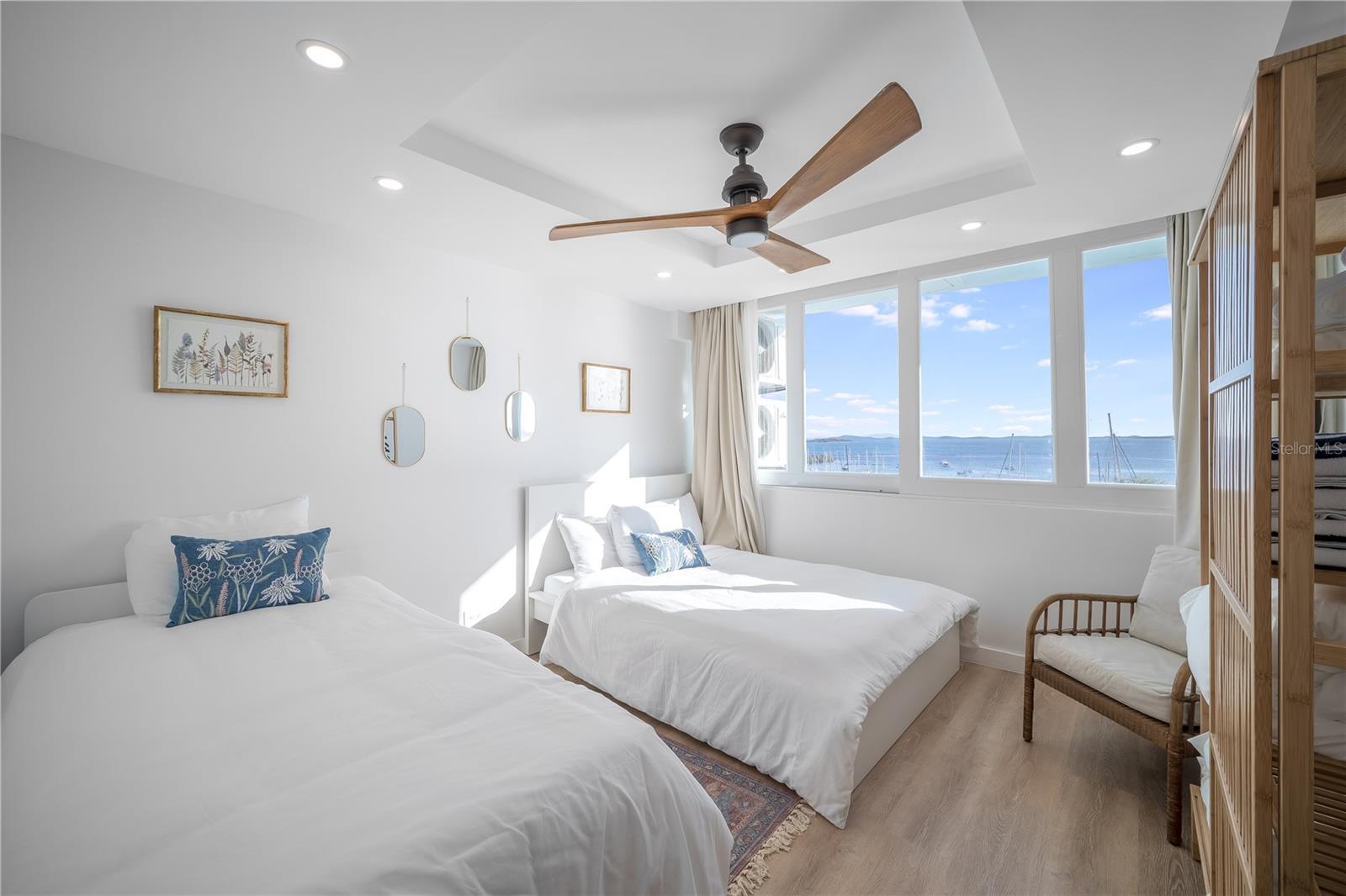 COND ISLETA MARINA - Residential