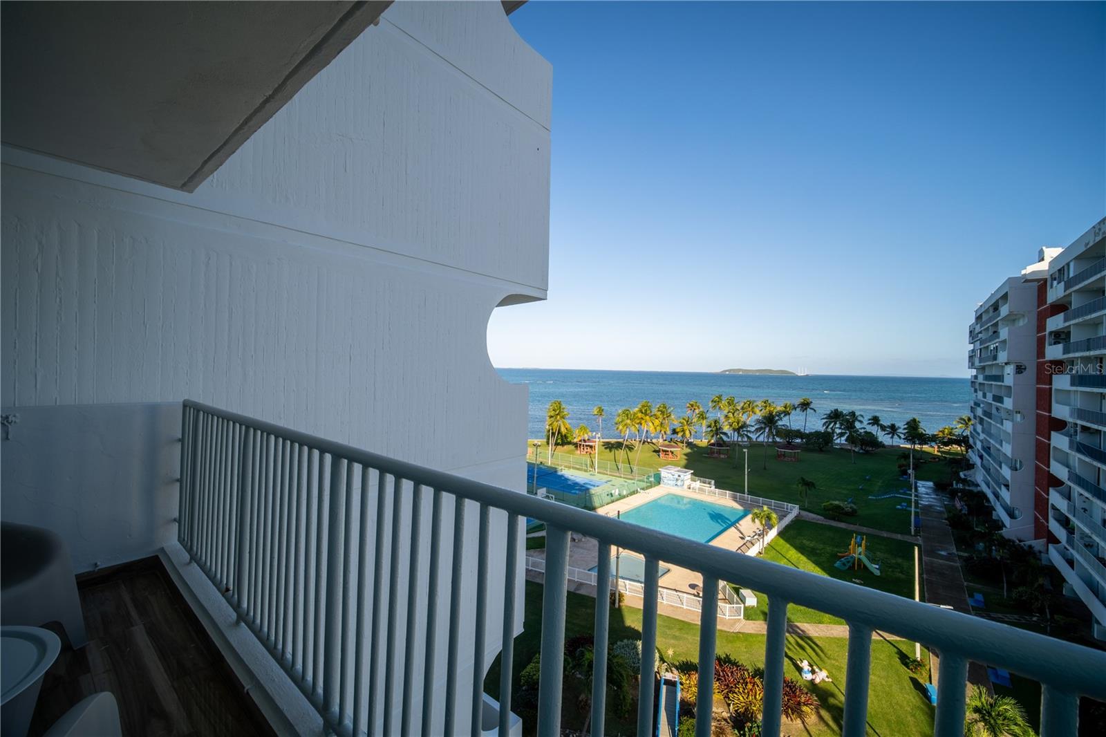 COND ISLETA MARINA - Residential