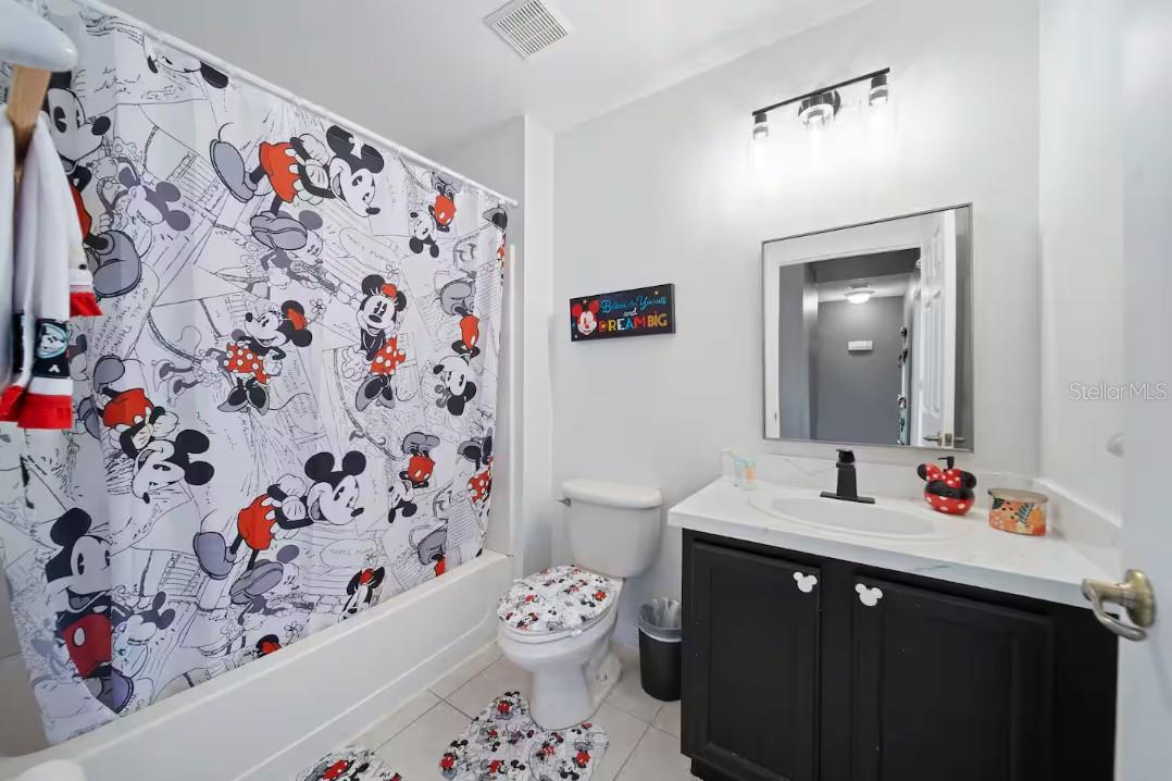 ENCANTADA PH 1 - Residential Lease