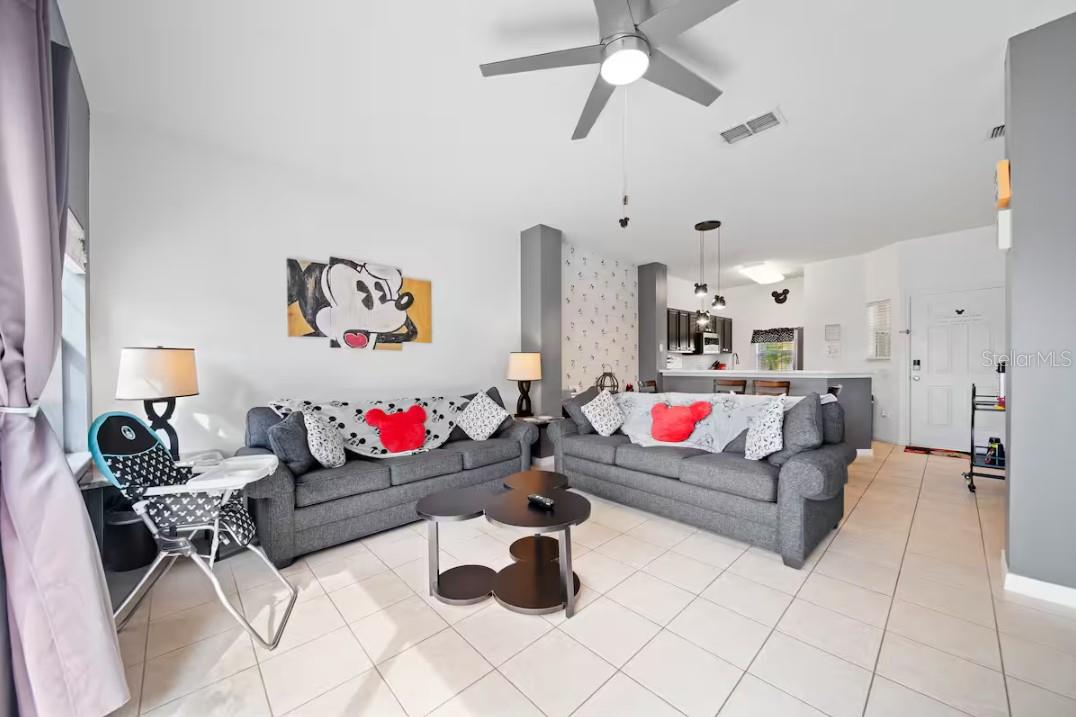 ENCANTADA PH 1 - Residential Lease