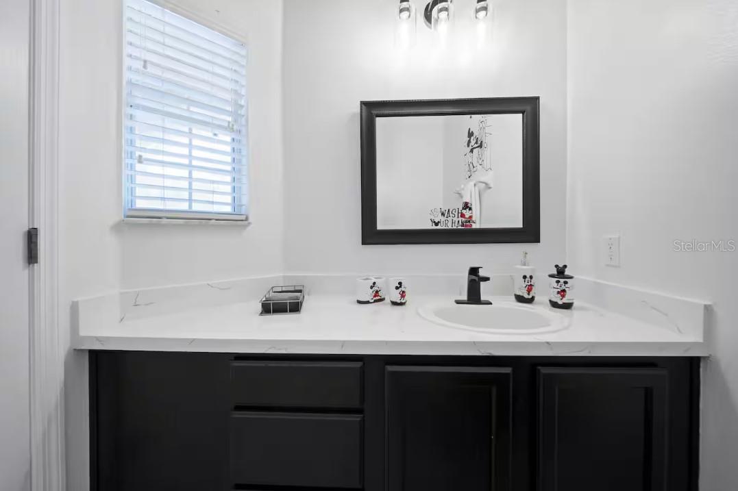 ENCANTADA PH 1 - Residential Lease