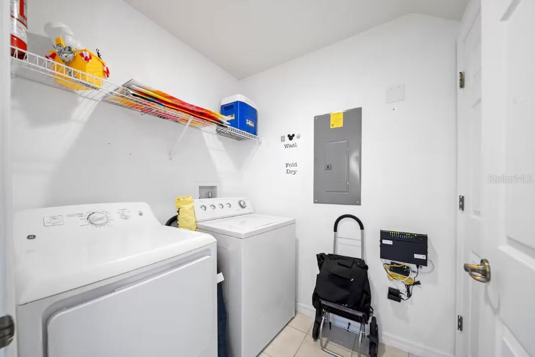 ENCANTADA PH 1 - Residential Lease