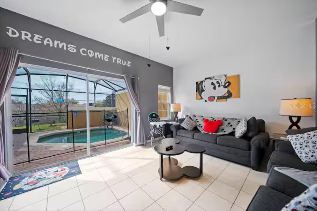 ENCANTADA PH 1 - Residential Lease