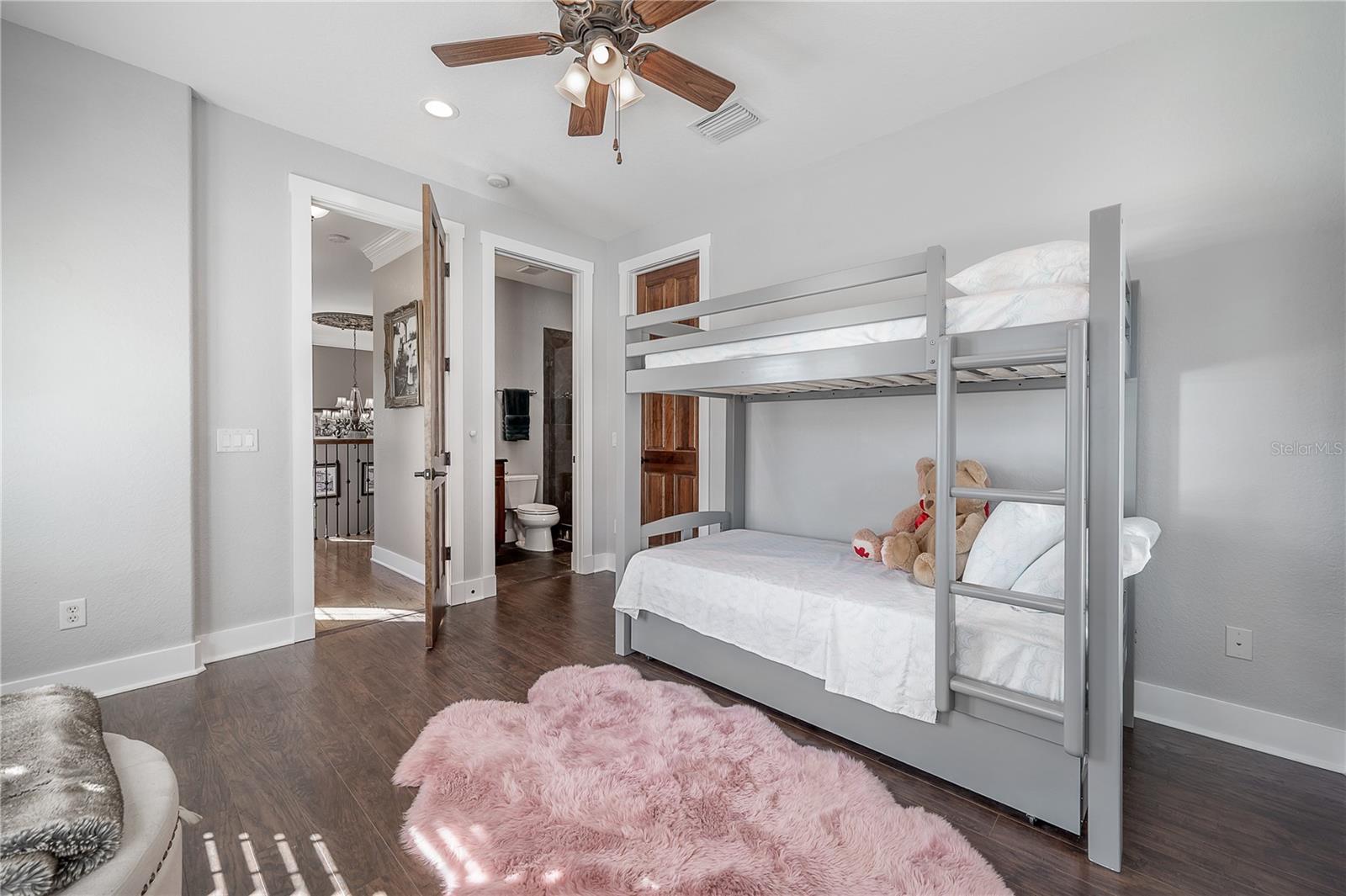 MARYLAND MANOR REV - Residential