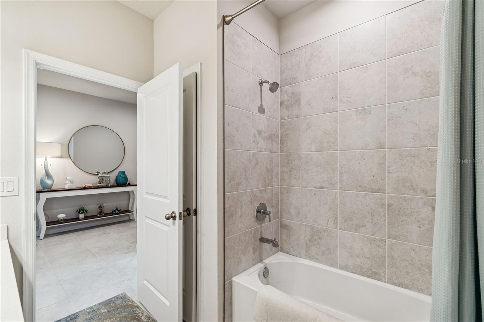 BROOKS LNDG PH 1-REPLAT - Residential