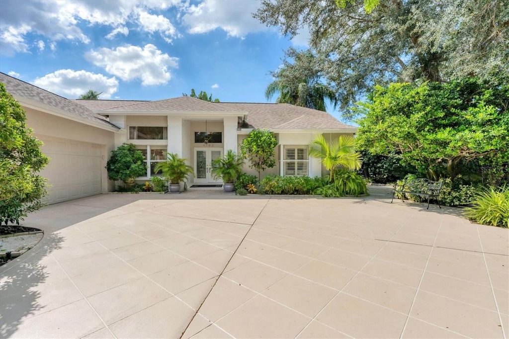 Photo of 6102 Sonesta Court, Bradenton, FL 34202 (MLS # A4665284)