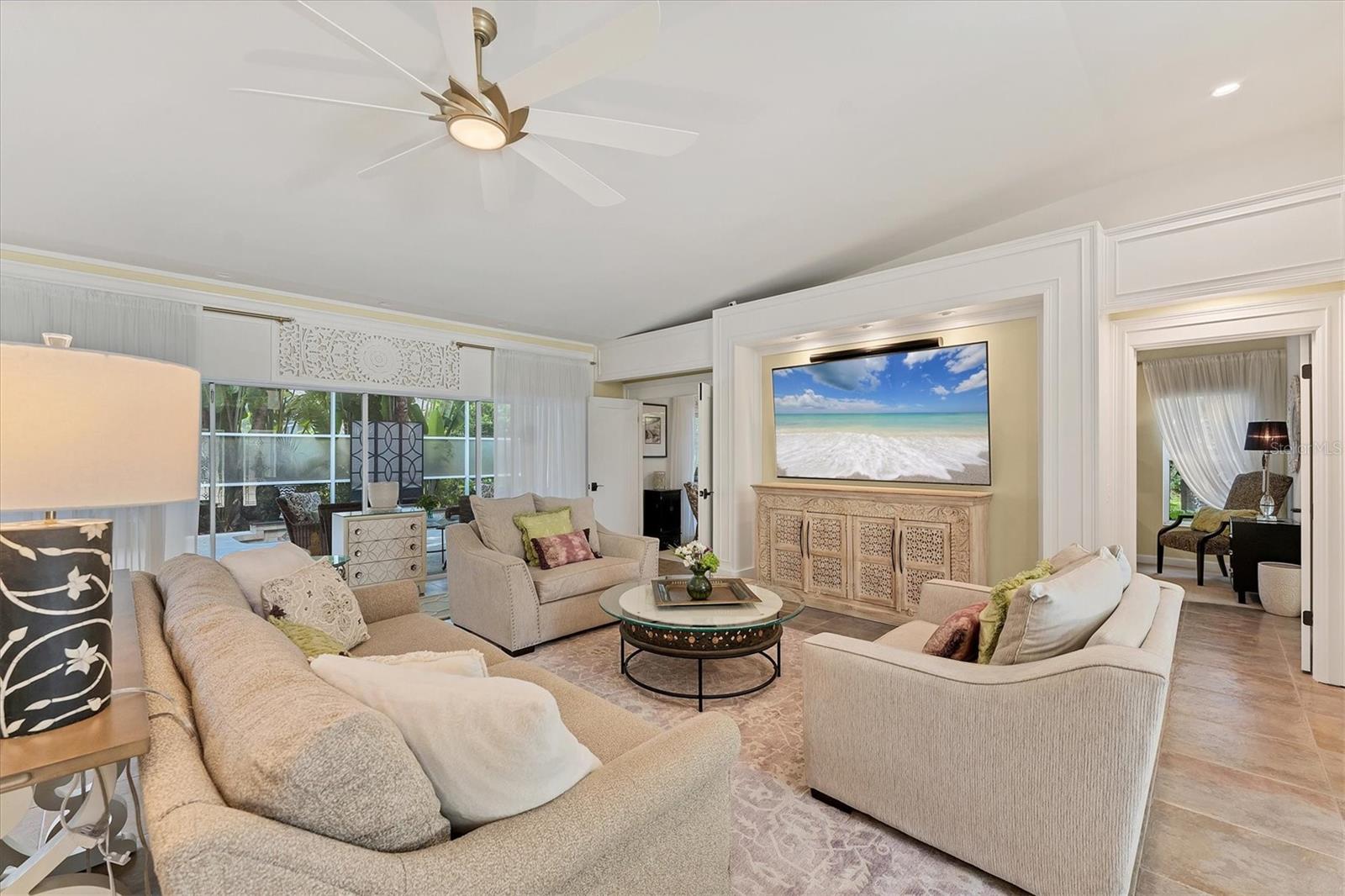 RIVER CLUB NORTH - Residential