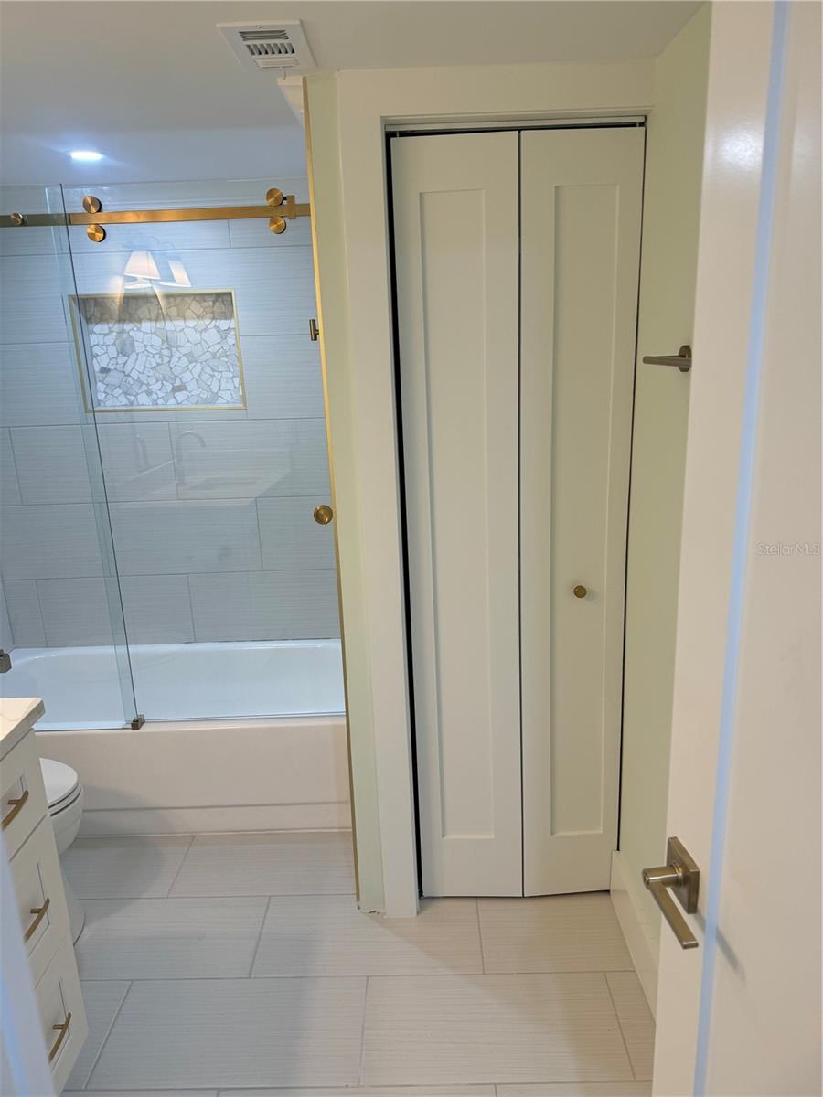 GULF ISLAND BEACH TENNIS - Residential