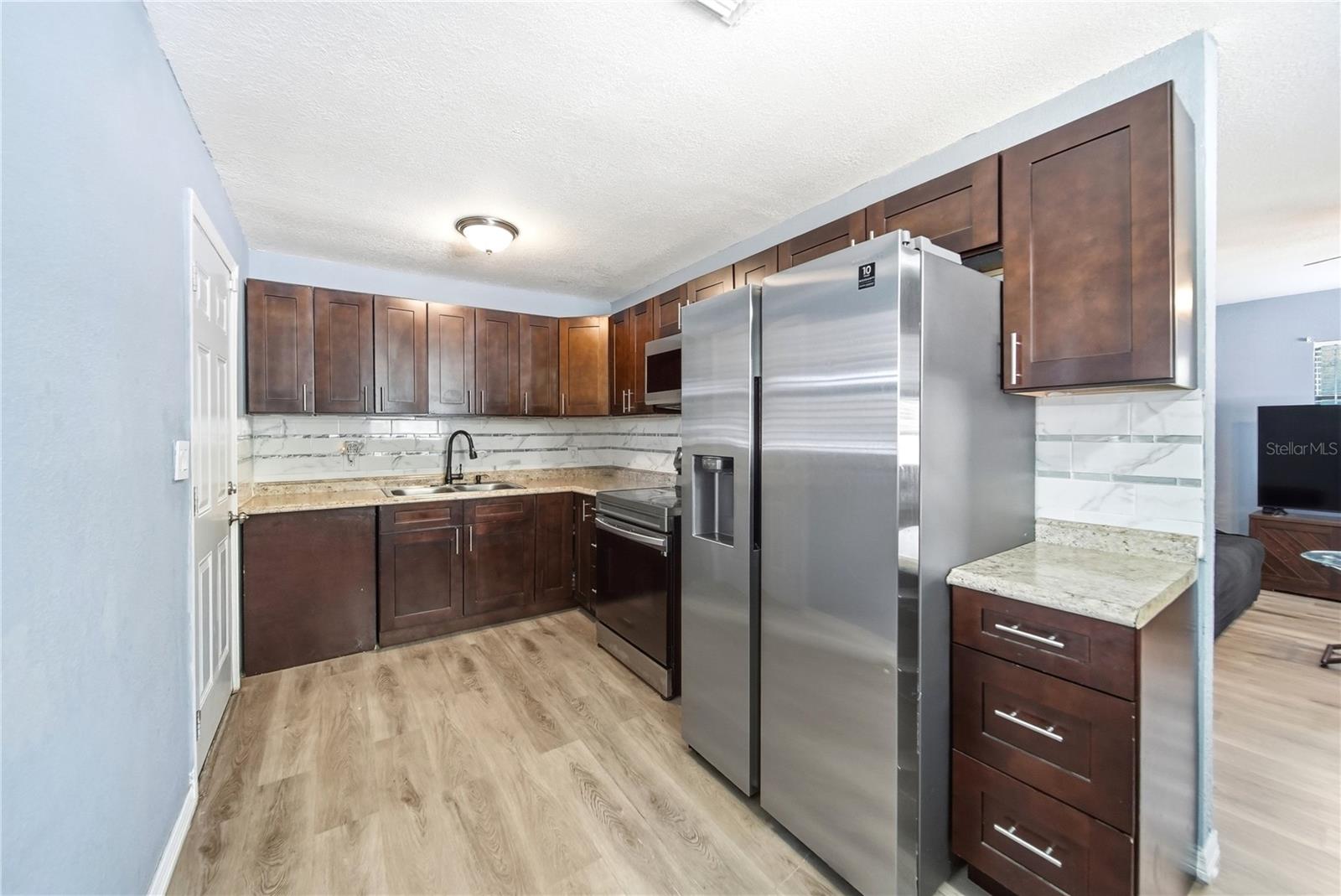LAKE LAWNE SHORES ADD 03 - Residential