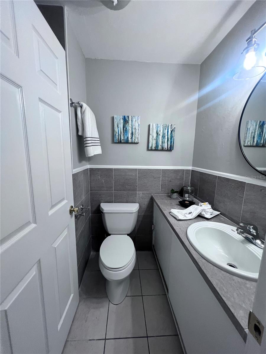 ANGLEWOOD REP - Residential Lease