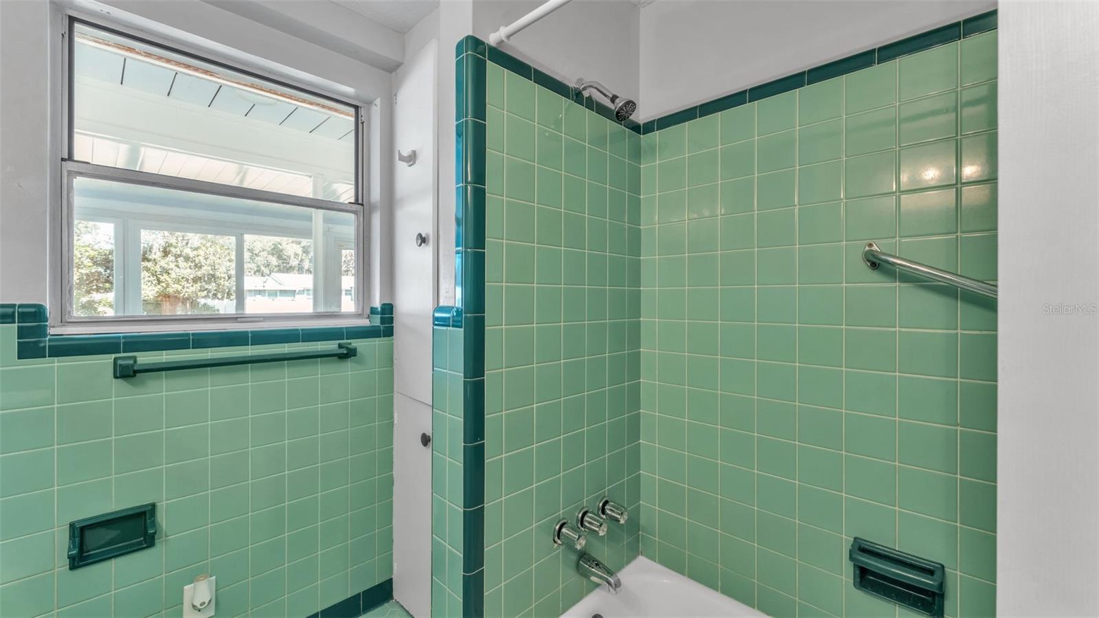 COUNTRY CLUB ADD - Residential