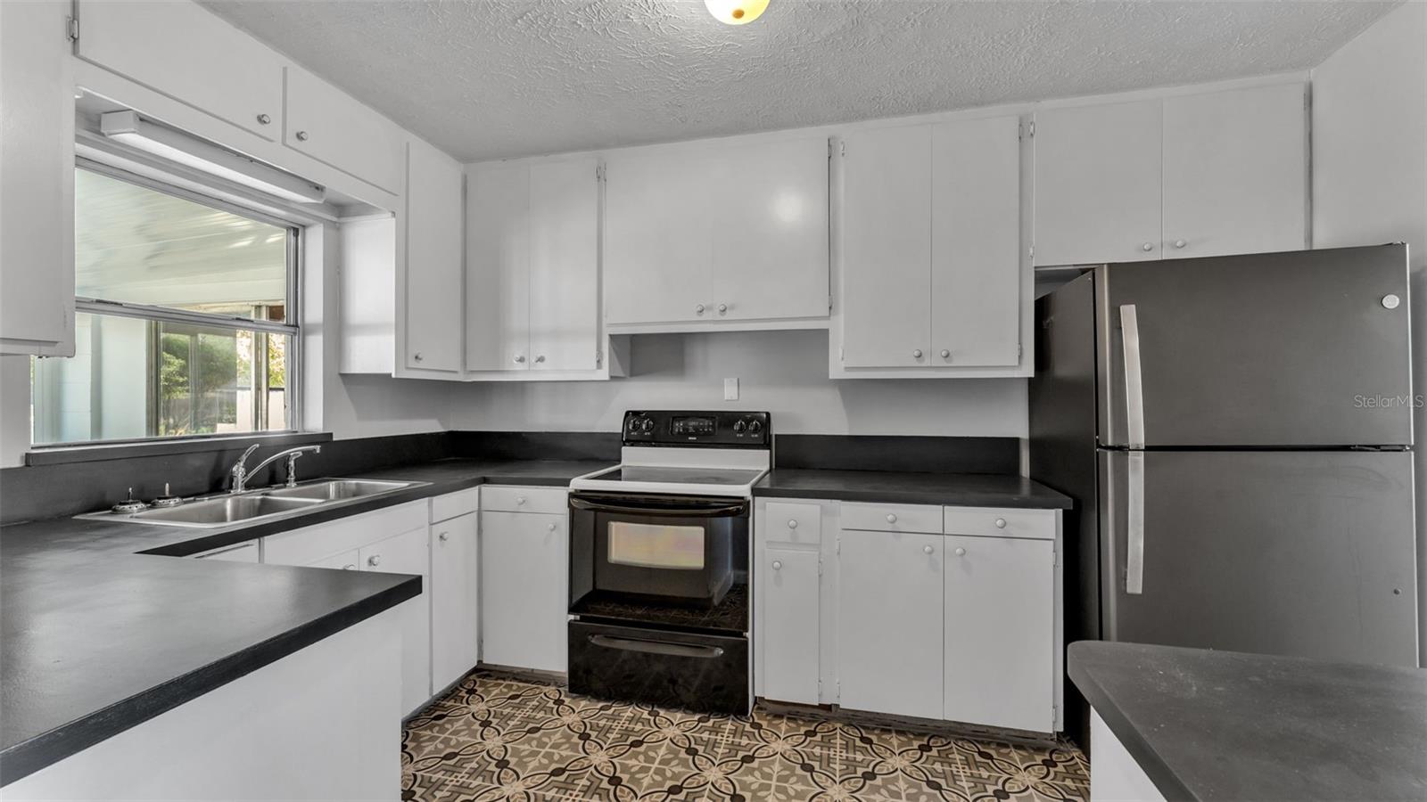 COUNTRY CLUB ADD - Residential