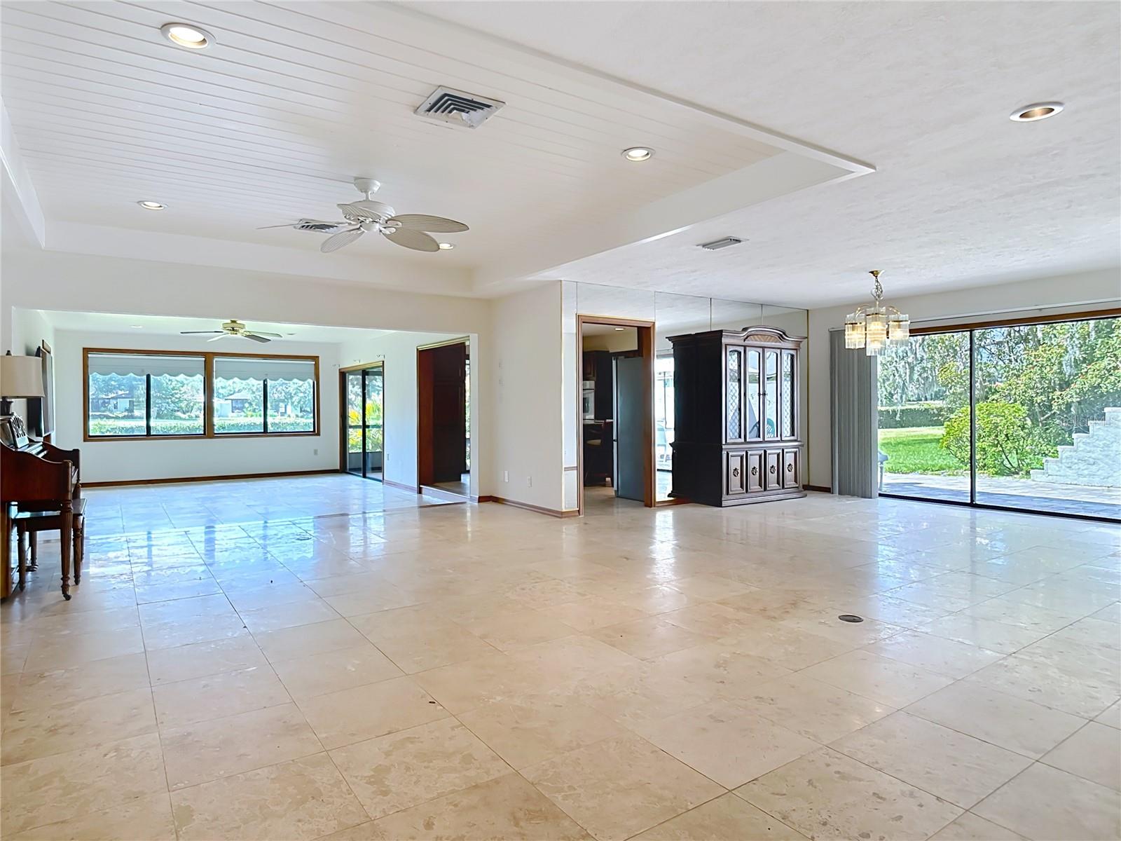 42 GRENEWOOD LANE