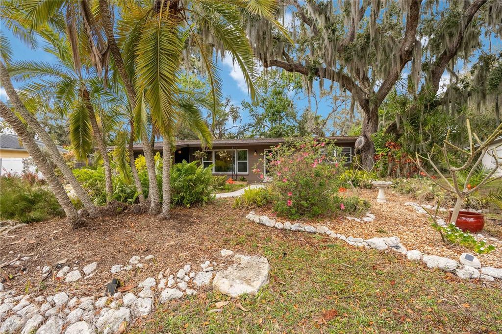 Photo of 5237 Ventura Avenue, Sarasota, FL 34235 (MLS # A4684509)