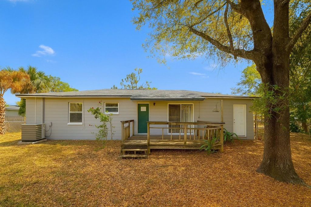 Photo of 11314 N Boulevard Street, Tampa, FL 33612 (MLS # TB8452538)