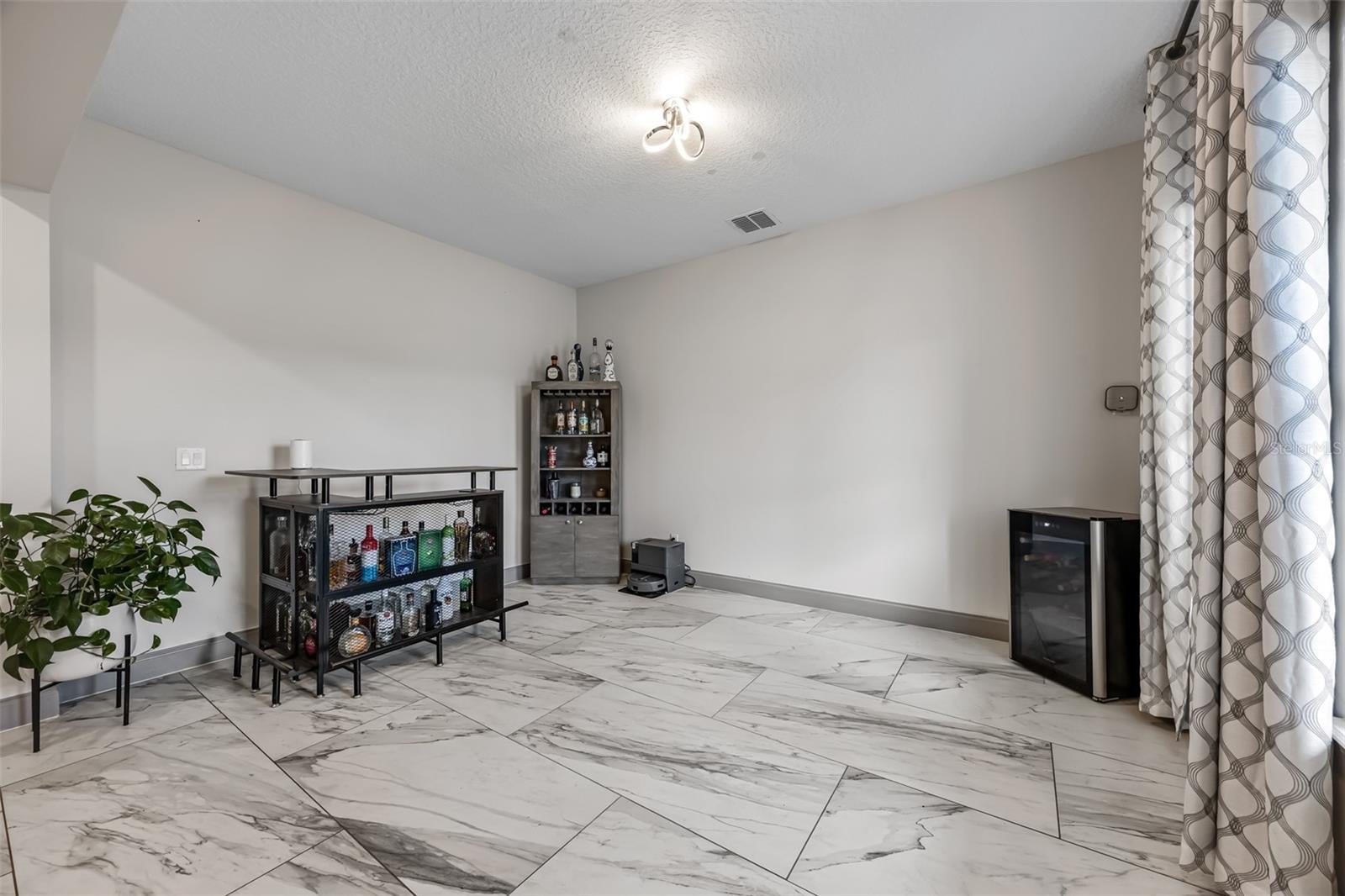 1260 BRISTOL OAKS WAY